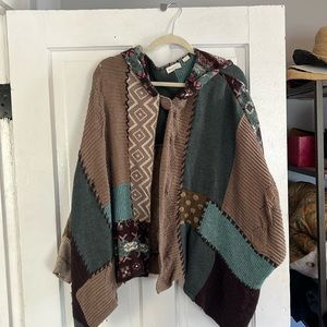 Sleeping On Snow cap poncho with hood